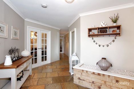 Property photo of 9 Hoya Court Thornlie WA 6108