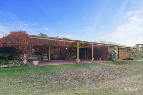 21 Deborah Ct, Haddon, VIC 3351