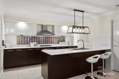 Property photo of 27 Cascade Drive Underwood QLD 4119