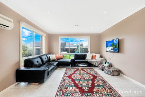 Property photo of 3 Langley Place Roxburgh Park VIC 3064