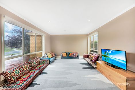 Property photo of 3 Langley Place Roxburgh Park VIC 3064