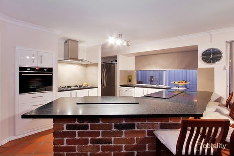 Property photo of 12 Bernley Drive Viveash WA 6056