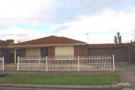 Property photo of 16 Elmsford Court Keysborough VIC 3173