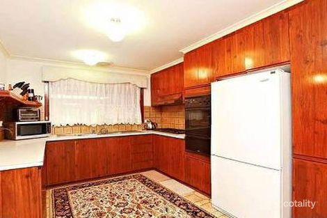Property photo of 33 Baguley Crescent Kings Park VIC 3021