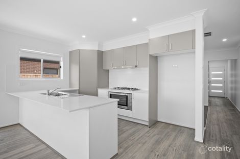 Property photo of 21 Garrard Crescent Clyde VIC 3978