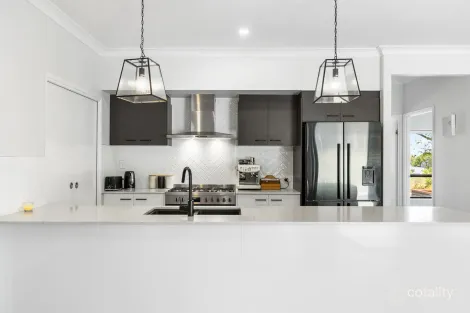 Property photo of 20 Cawdor Drive Highfields QLD 4352