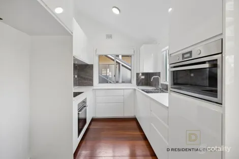 Property photo of 12 Dumbarton Crescent Menora WA 6050