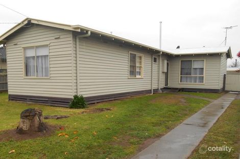 Property photo of 10 Cherry Place Sale VIC 3850