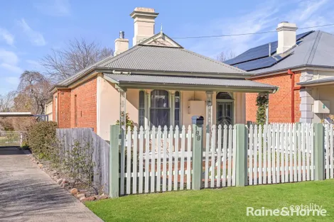 188 Peel St, Bathurst, NSW 2795