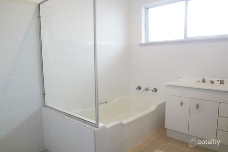 Property photo of 2 Tasman Avenue Killarney Vale NSW 2261