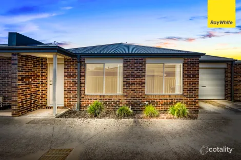 30b Grace St, Melton South, VIC 3338
