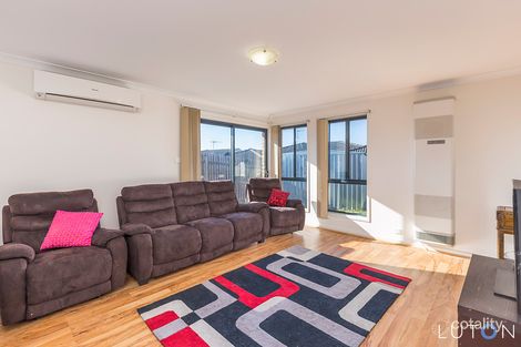 Property photo of 9 Pinner Place Macgregor ACT 2615