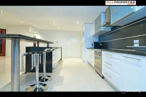 Property photo of 13 Bridgewater Close Drewvale QLD 4116
