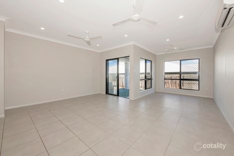 Property photo of 2 Stone Way Cosgrove QLD 4818