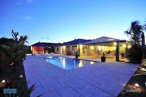 17 Troubridge Rtt, Ocean Reef, WA 6027