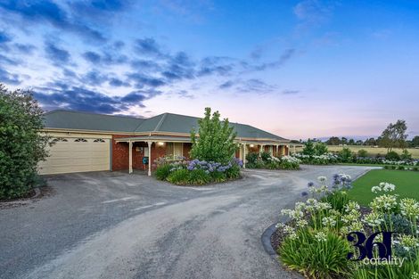 Property photo of 3 Sugarloaf Bend Brookfield VIC 3338