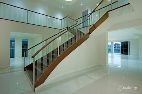 Property photo of 7 Ferrymans Court Helensvale QLD 4212