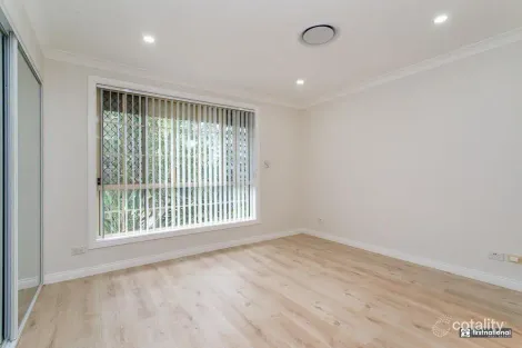 Property photo of 10 Staples Place Glenmore Park NSW 2745