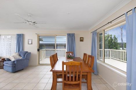 Property photo of 16 Torquay Drive Lake Tabourie NSW 2539
