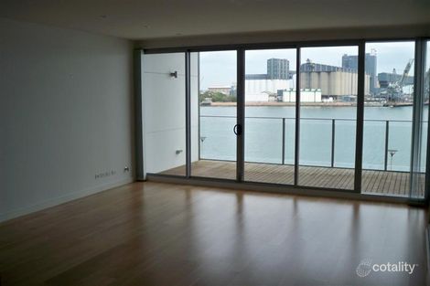 Property photo of 202/7 Honeysuckle Drive Newcastle NSW 2300