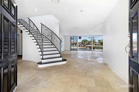 Property photo of 22 Seafarer Court Surfers Paradise QLD 4217