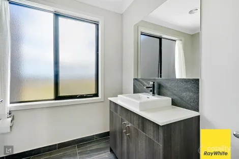 Property photo of 6 Obsidian Avenue Tarneit VIC 3029
