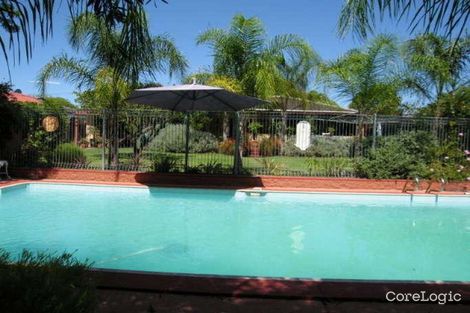 10 Caldecott St, Thornlie, WA 6108