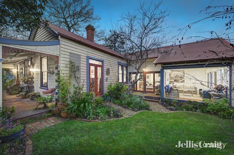 2 Strathallyn Rd, Ringwood, VIC 3134