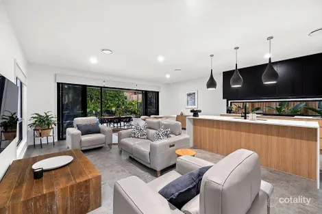 2/9 Hill Cres, Carina Heights, QLD 4152