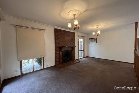 Property photo of 1 Hollydale Close Berwick VIC 3806