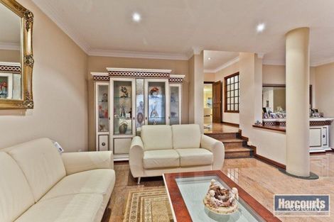 Property photo of 38 Lucraft Gardens Winthrop WA 6150