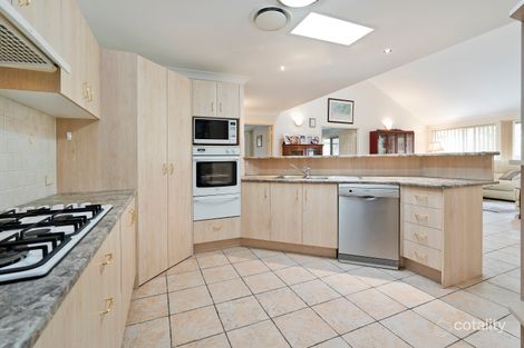 17 Cliff Salisbury Ct, Samford Village, QLD 4520