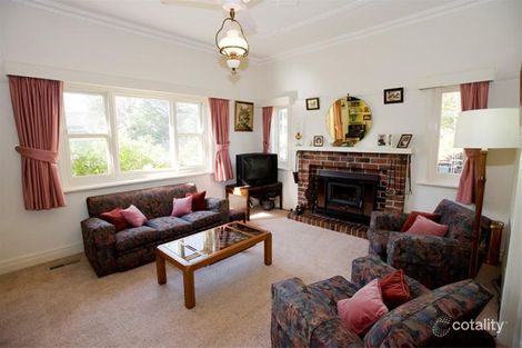 Property photo of 4 Magdala Avenue Strathmore VIC 3041