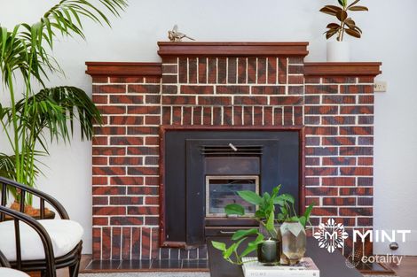 Property photo of 38 Linden Gardens Floreat WA 6014