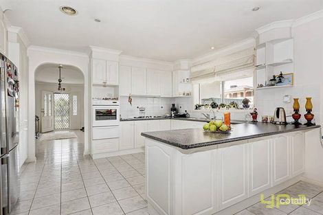 Property photo of 1 Truscott Avenue Roxburgh Park VIC 3064