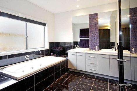 Property photo of 6-8 Esperence Crescent Highton VIC 3216