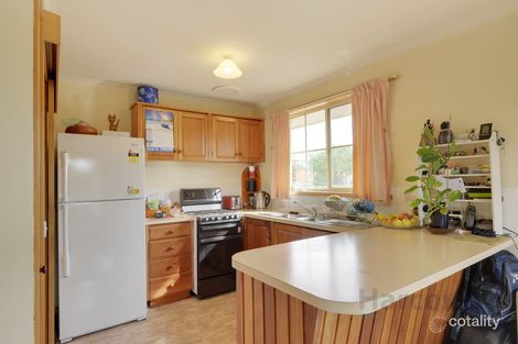 Property photo of 2/17 Lester Crescent Kingston TAS 7050