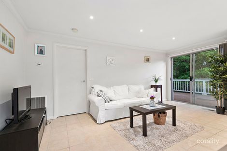 Property photo of 2/12 Marbray Drive Glen Waverley VIC 3150