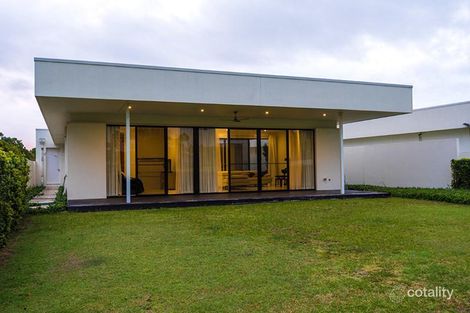 Property photo of 2610 The Address Hope Island QLD 4212