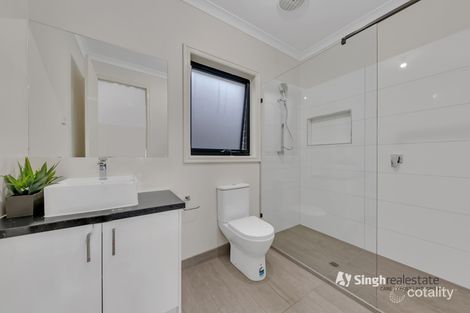 11 Thaine Way, Doreen, VIC 3754