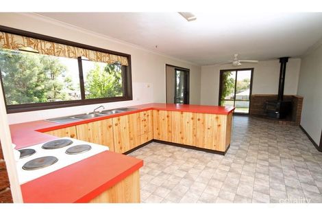 Property photo of 10 Yeo Crescent Yass NSW 2582