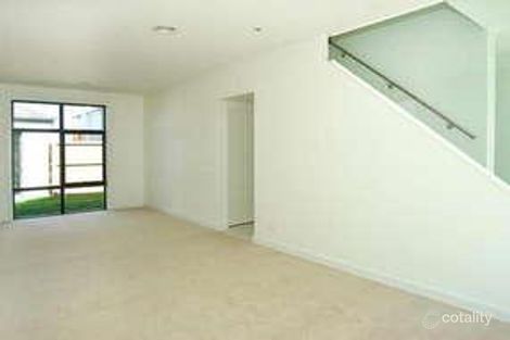 Property photo of 27 Stadium Circuit Mulgrave VIC 3170