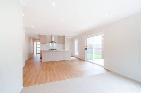 Property photo of 5 Elmside Avenue Warragul VIC 3820