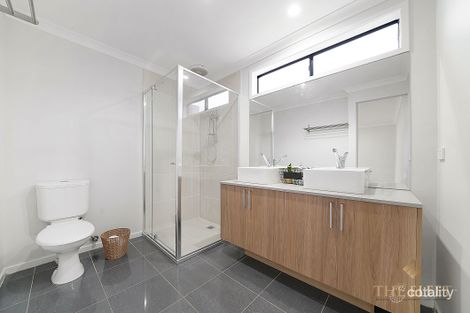 Property photo of 22 Barchester Avenue Truganina VIC 3029