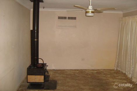 Property photo of 32 Megalong Crescent Campbelltown NSW 2560