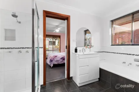 Property photo of 1/145 Yallambie Road Macleod VIC 3085