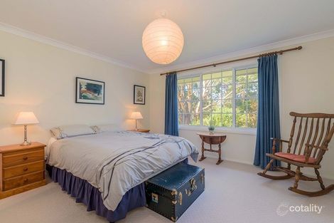 Property photo of 2 Narambla Drive Clifton Grove NSW 2800