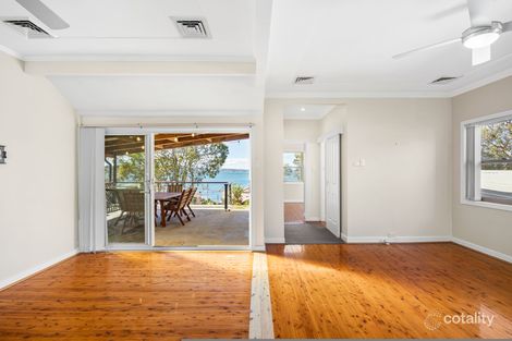 Property photo of 241 Skye Point Road Coal Point NSW 2283