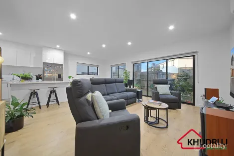 Property photo of 4 Mullavey Place Werribee VIC 3030