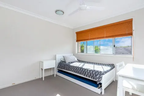 Property photo of 2/3 Christine Drive Coomera QLD 4209